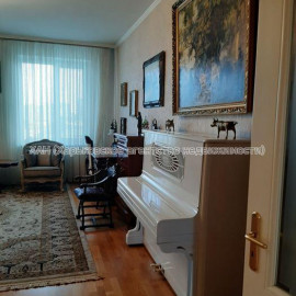 Продам квартиру, Лопатинский пер. , 4  ком., 140 м², евроремонт