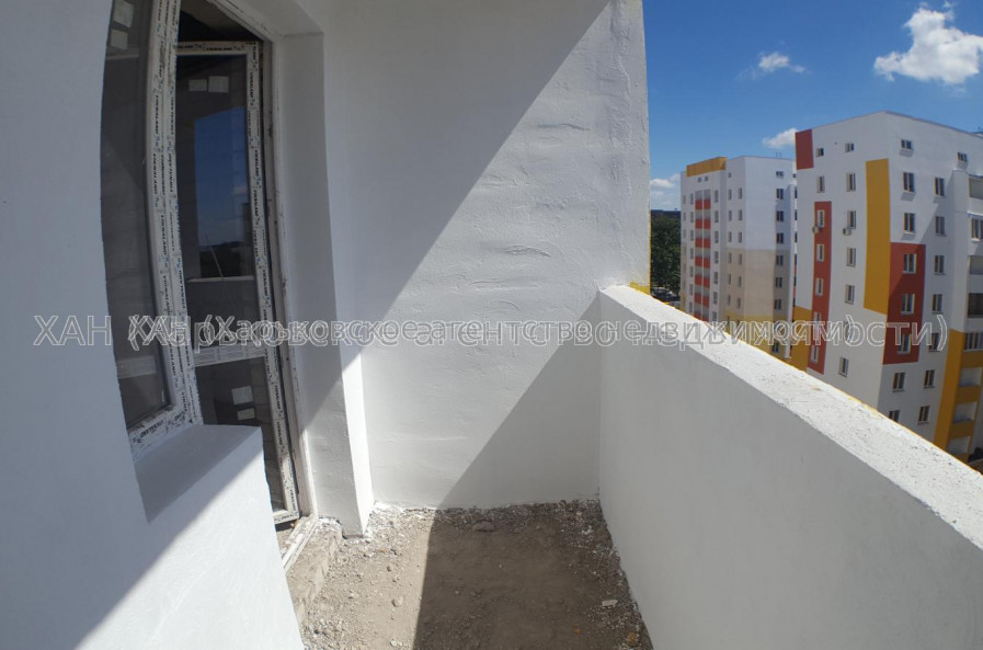 Продам квартиру, Героев Харькова просп. , 1 кім., 42 м², без внутренних работ 