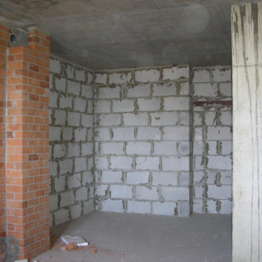 Продам квартиру, Победы просп. , 2 кім., 71 м², частичный ремонт 