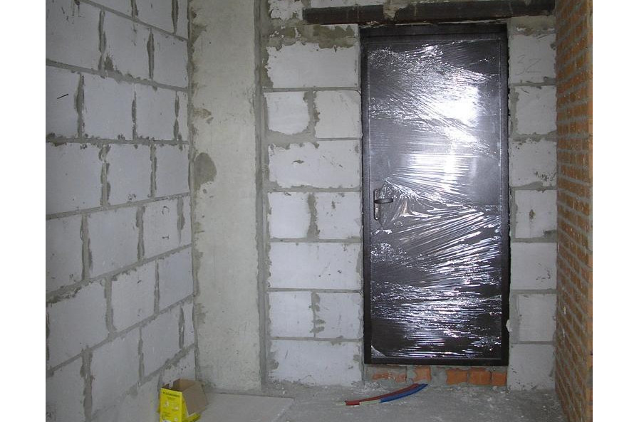 Продам квартиру, Победы просп. , 2 кім., 71 м², частичный ремонт 