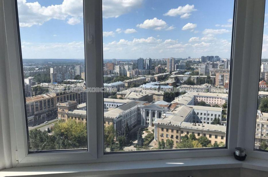 Здам квартиру, Культуры ул. , 3 кім., 113.60 м², авторский дизайн 