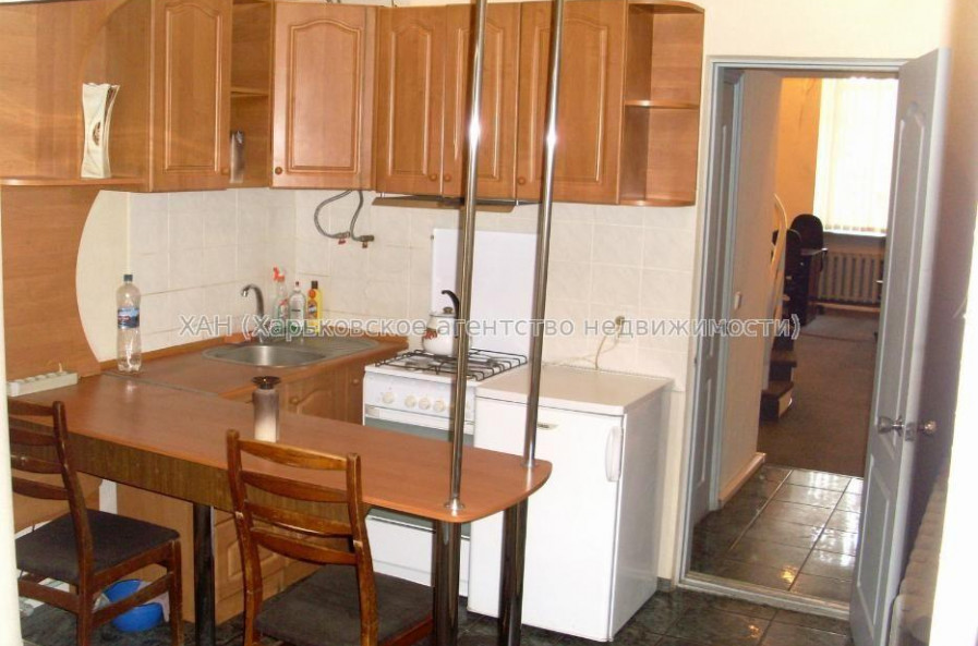 Сдам нежилую недвижимость, офисное помещение , 1  ком., 140 м², капитальный ремонт 