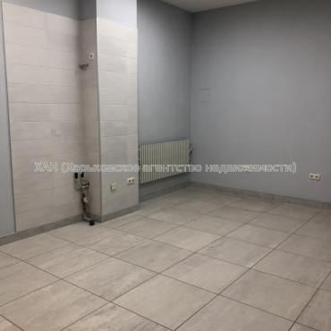 Сдам нежилую недвижимость, офис в офисном центре , 1  ком., 21 м², капитальный ремонт 