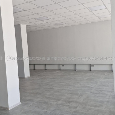 Сдам нежилую недвижимость, торговое помещение , 1  ком., 110 м², капитальный ремонт 