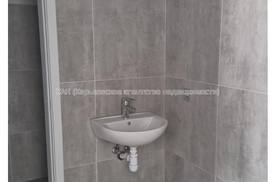 Сдам нежилую недвижимость, торговое помещение , 1  ком., 110 м², капитальный ремонт 