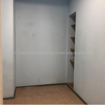 Сдам нежилую недвижимость, торговое помещение , 4  ком., 110 м²