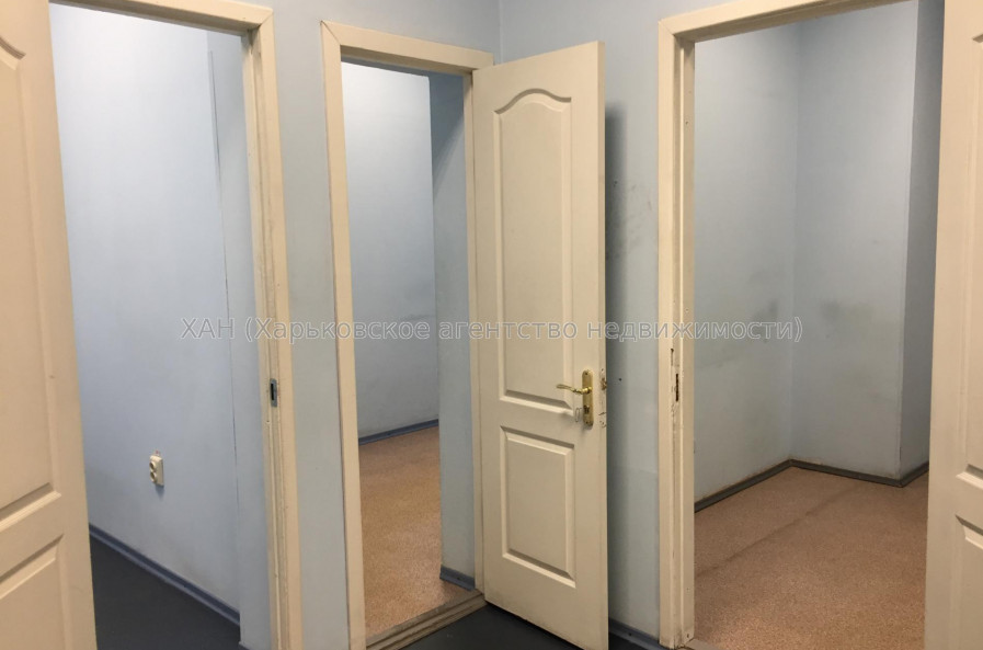 Сдам нежилую недвижимость, торговое помещение , 4  ком., 110 м²