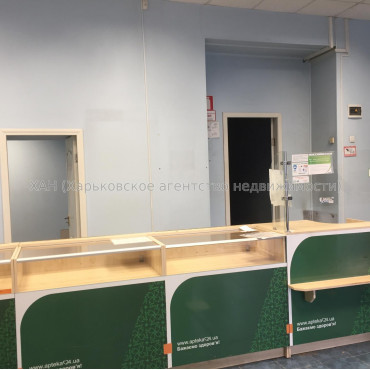 Сдам нежилую недвижимость, торговое помещение , 4  ком., 110 м²