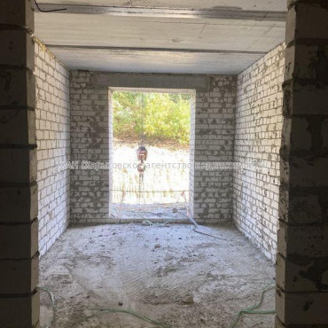 Продам квартиру, Клочковская ул. , 2 кім., 61 м², без внутренних работ 