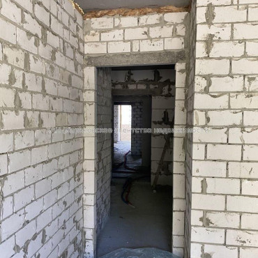 Продам квартиру, Клочковская ул. , 2 кім., 61 м², без внутренних работ 