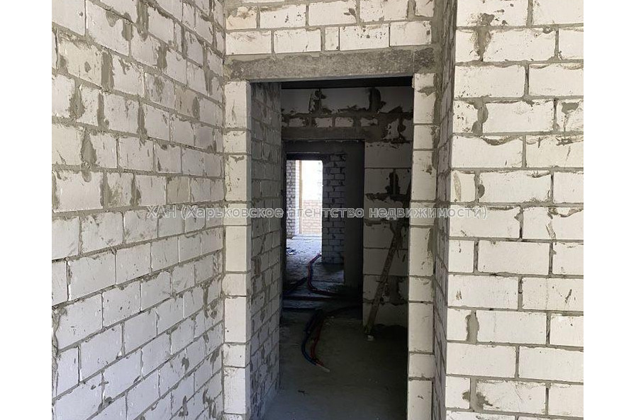 Продам квартиру, Клочковская ул. , 2  ком., 61 м², без внутренних работ 
