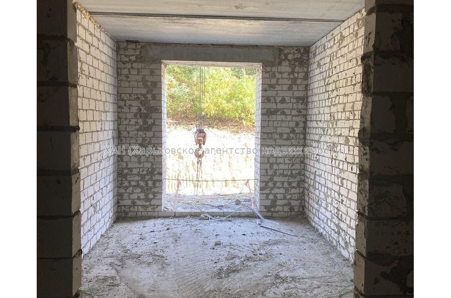 Продам квартиру, Клочковская ул. , 2  ком., 61 м², без внутренних работ 