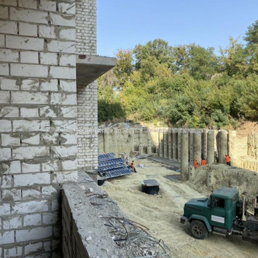 Продам квартиру, Клочковская ул. , 2 кім., 61 м², без внутренних работ 