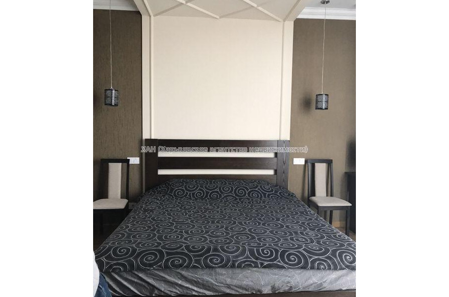 Продам квартиру, Культуры ул. , 3 кім., 126 м², авторский дизайн 