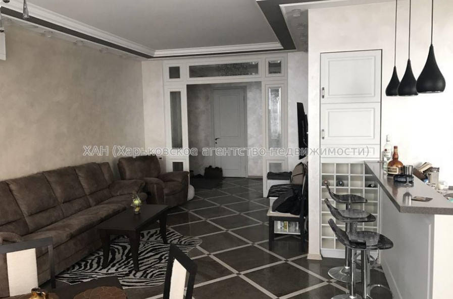 Продам квартиру, Культуры ул. , 3 кім., 126 м², авторский дизайн 