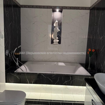 Продам квартиру, Культуры ул. , 3  ком., 113.60 м², авторский дизайн 