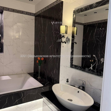 Продам квартиру, Культуры ул. , 3  ком., 113.60 м², авторский дизайн 