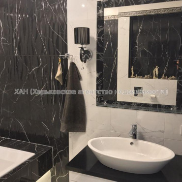 Продам квартиру, Культуры ул. , 3 кім., 126 м², авторский дизайн 