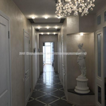 Продам квартиру, Культуры ул. , 3 кім., 126 м², авторский дизайн 