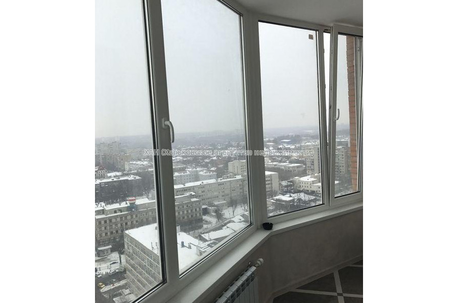 Продам квартиру, Культуры ул. , 3 кім., 126 м², авторский дизайн 
