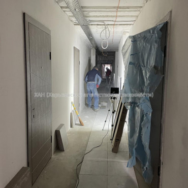 Продам квартиру, Героев Харькова просп. , 1 кім., 22 м², без внутренних работ 