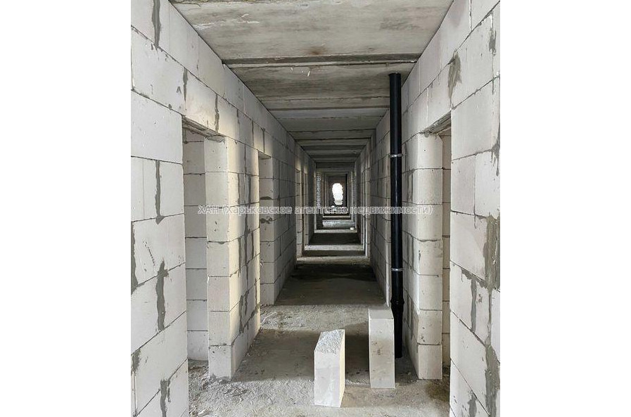 Продам квартиру, Героев Харькова просп. , 118 , 1  ком., 22 м², без внутренних работ 