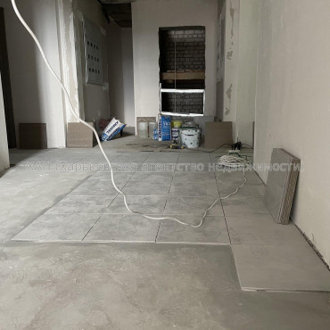 Продам квартиру, Героев Харькова просп. , 1 кім., 22 м², без внутренних работ 
