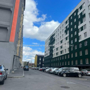 Продам квартиру, Героев Харькова просп. , 1 кім., 22 м², без внутренних работ 