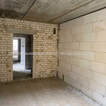 Продам квартиру, Героев Харькова просп. , 1 кім., 22 м², без внутренних работ 