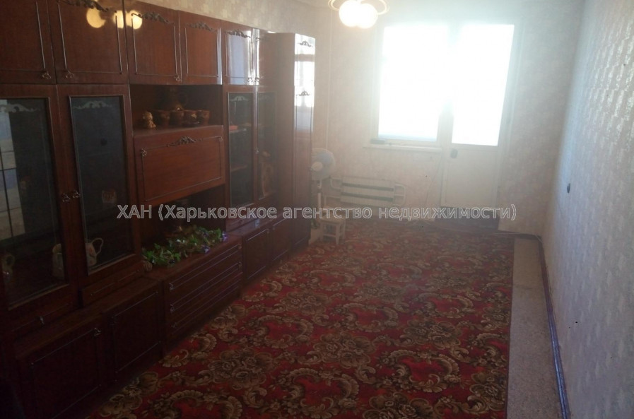 Продам квартиру, Амосова ул. , 3  ком., 64 м², косметический ремонт 