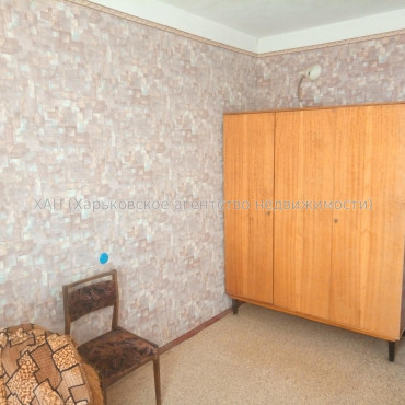 Продам квартиру, Амосова ул. , 3  ком., 64 м², косметический ремонт 