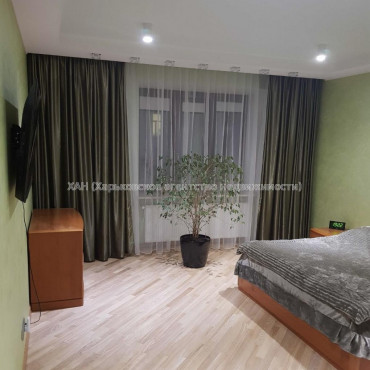 Продам квартиру, Чернышевская ул. , 3  ком., 150 м², евроремонт 