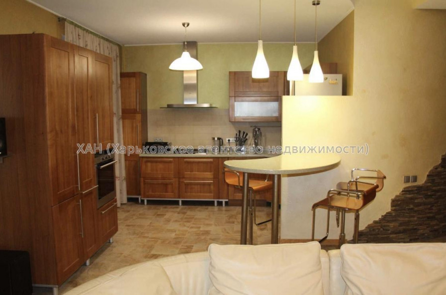 Продам квартиру, Чернышевская ул. , 3  ком., 150 м², евроремонт 