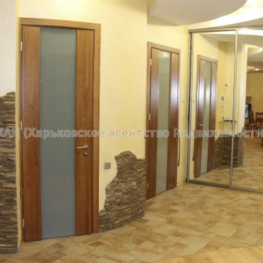 Продам квартиру, Чернышевская ул. , 3  ком., 150 м², евроремонт 