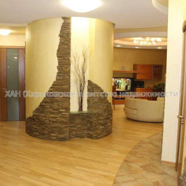 Продам квартиру, Чернышевская ул. , 3  ком., 150 м², евроремонт 