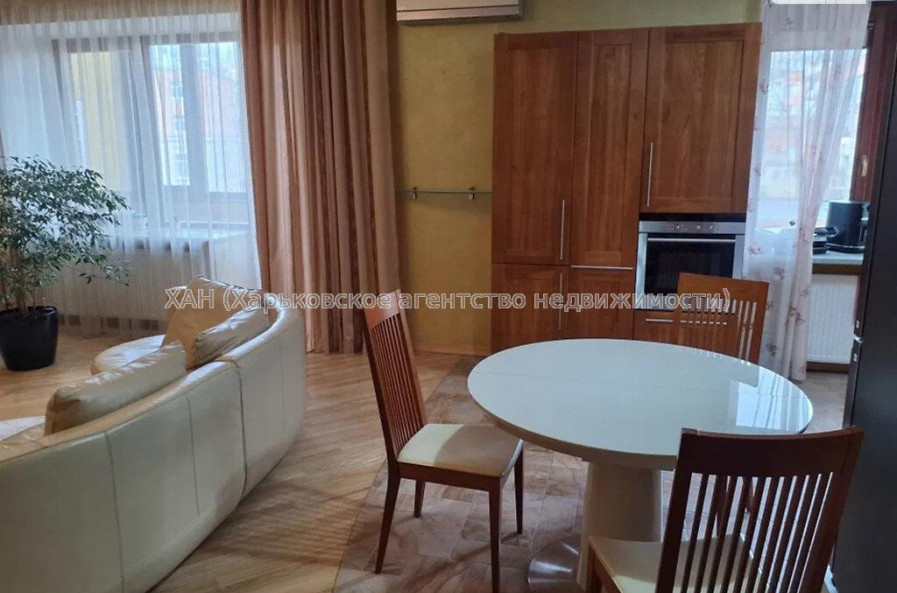 Продам квартиру, Чернышевская ул. , 3  ком., 150 м², евроремонт 