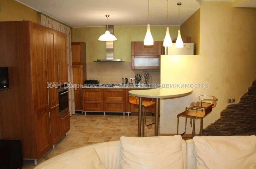 Продам квартиру, Чернышевская ул. , 3  ком., 150 м², евроремонт 