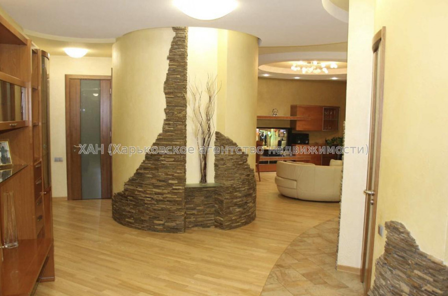 Продам квартиру, Чернышевская ул. , 3  ком., 150 м², евроремонт 