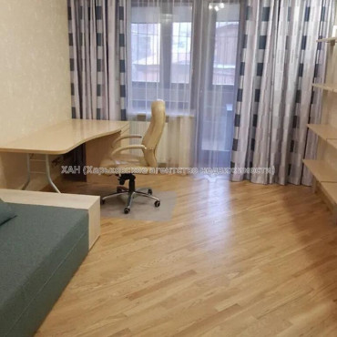 Продам квартиру, Чернышевская ул. , 3  ком., 150 м², евроремонт 