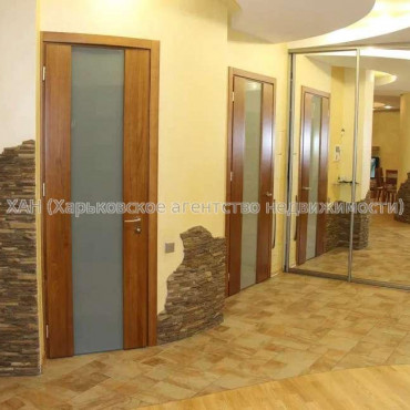 Продам квартиру, Чернышевская ул. , 3  ком., 150 м², евроремонт 