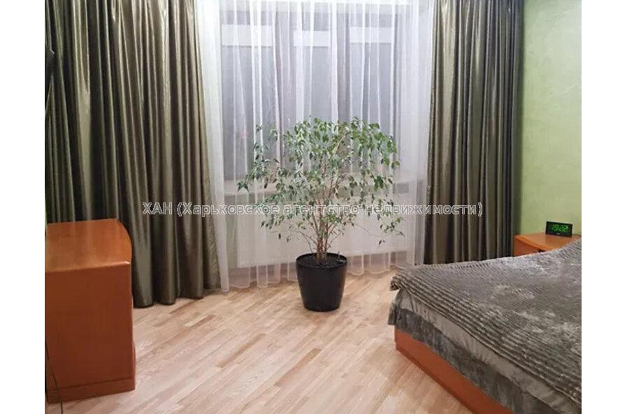 Продам квартиру, Чернышевская ул. , 3  ком., 150 м², евроремонт 