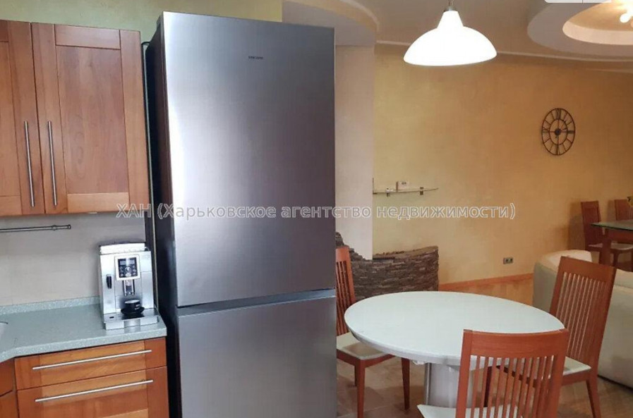 Продам квартиру, Чернышевская ул. , 3  ком., 150 м², евроремонт 