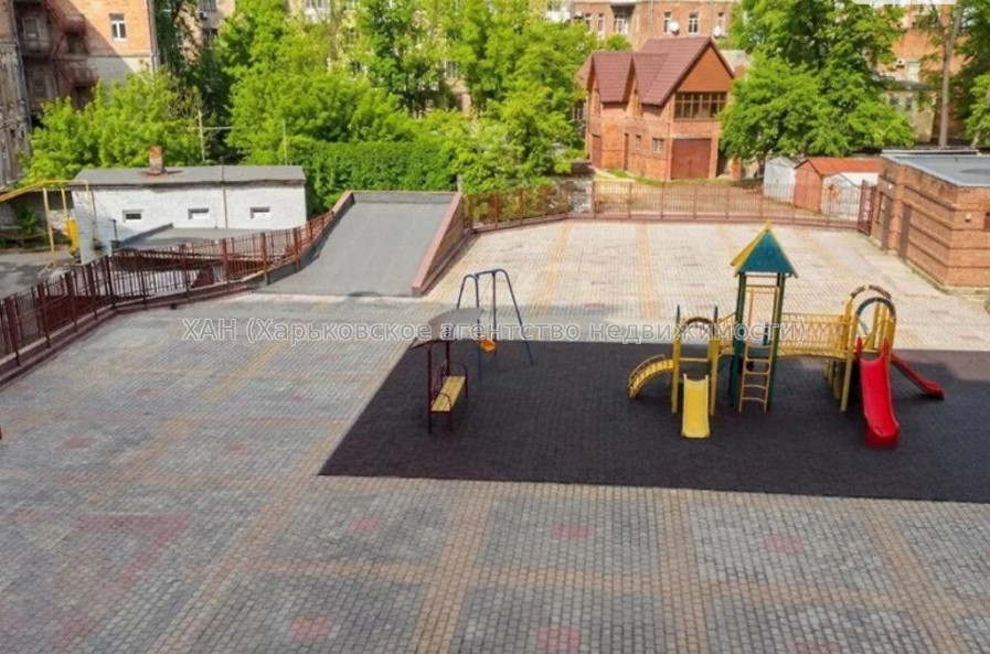 Продам квартиру, Чернышевская ул. , 3  ком., 150 м², евроремонт 