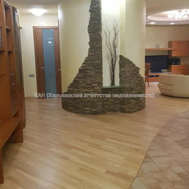 Продам квартиру, Чернышевская ул. , 3  ком., 150 м², евроремонт 