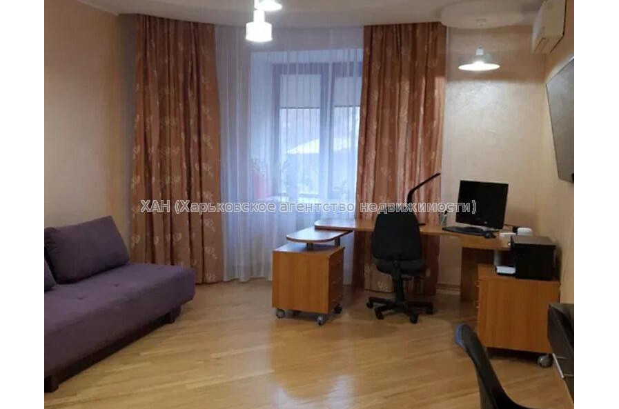 Продам квартиру, Чернышевская ул. , 3  ком., 150 м², евроремонт 