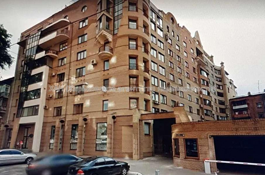Продам квартиру, Чернышевская ул. , 3  ком., 150 м², евроремонт 