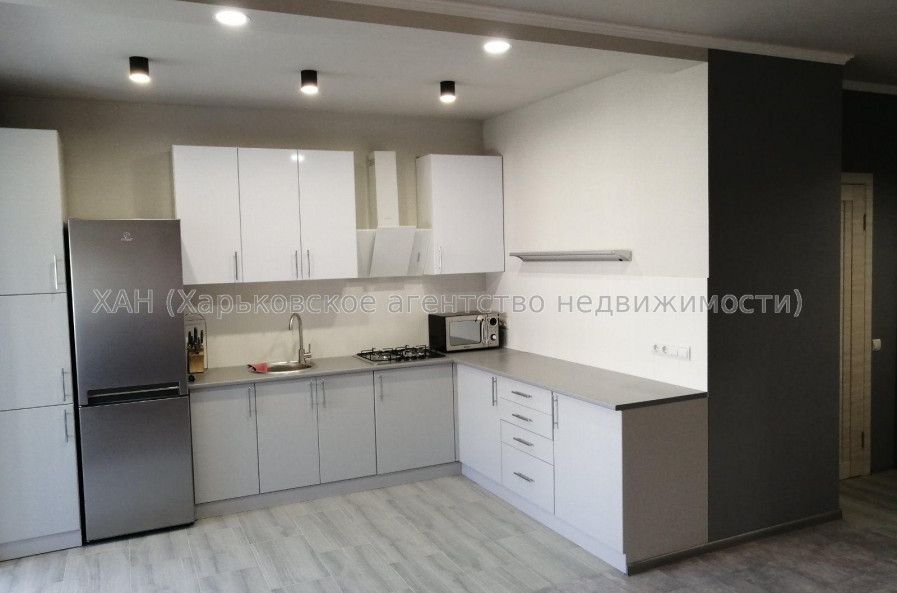 Продам квартиру, Мирная ул. , 1  ком., 61 м², евроремонт 