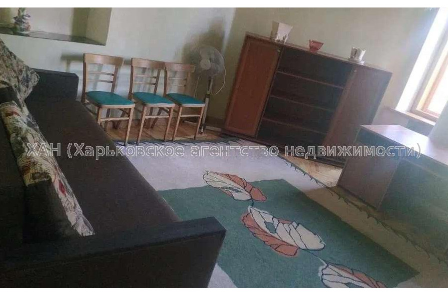 Продам квартиру, Куликовская ул. , 5  ком., 117 м², косметический ремонт 