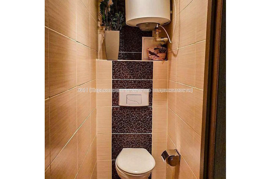 Продам квартиру, Тракторостроителей просп. , 3 кім., 61 м², капитальный ремонт 