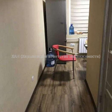 Продам квартиру, Ахсарова Энвера ул. , 1  ком., 33 м², капитальный ремонт 